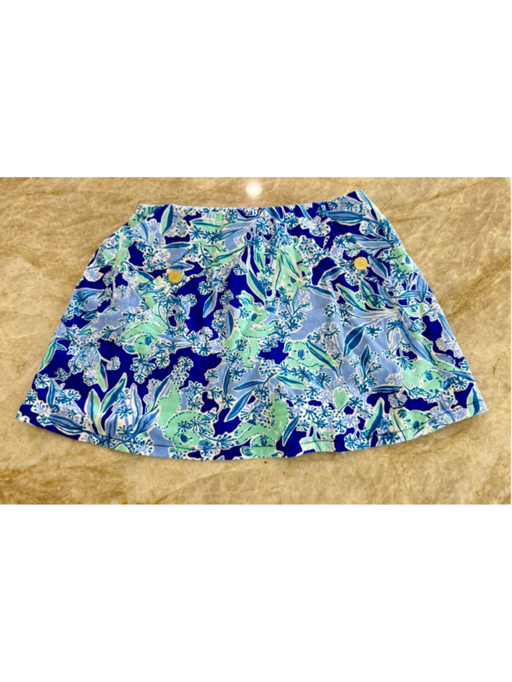 Lilly Pulitzer Blue Green Floral Skort XS, under shorts. Gold buttons. Golf